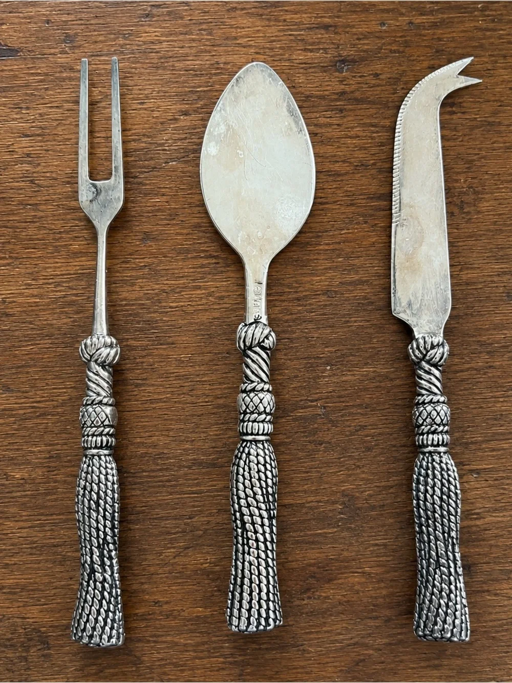 Silver Tone Tassel-Handle Serving Set - Home Dining